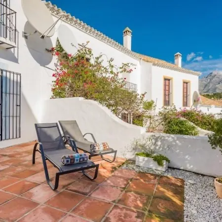 Holiday home En- Cozy Andalusian Style Townhouse In
